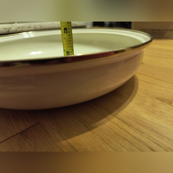 Newcor Sculpture vintage pink enamel covered pan - Picture 6 of 6